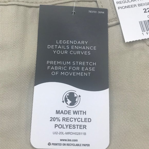 Lee Women's 22M Midrise Bermuda Regular Fit Pioneer Beige Short New With Tags - Picture 4 of 12